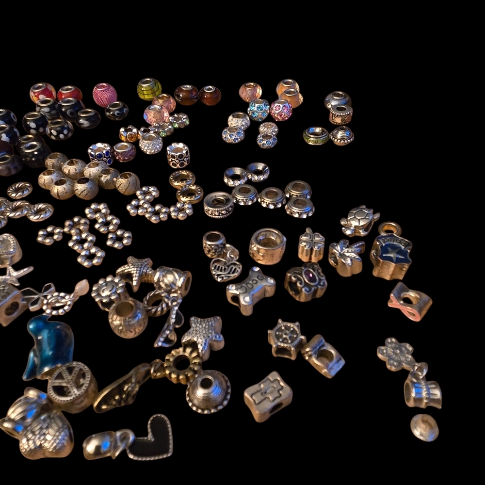 Assorted Charm Beads Silvertone Glass Spacers Dangle - Picture 4 of 4